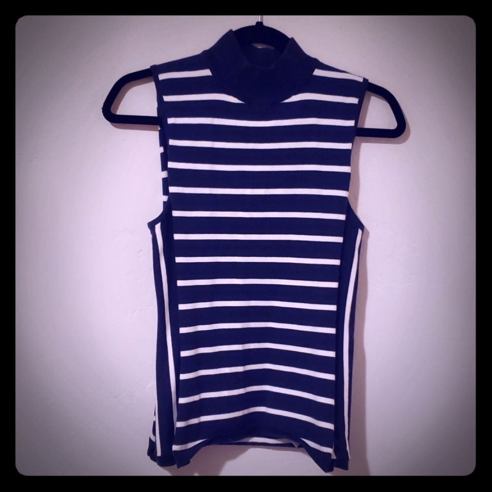 Chaps sleeveless turtleneck shirt